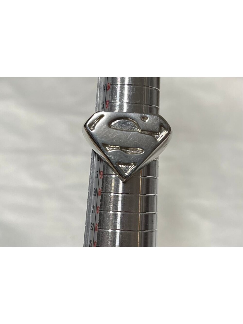 DC Comics Superman Shield Ring Size 8 Silver Tone